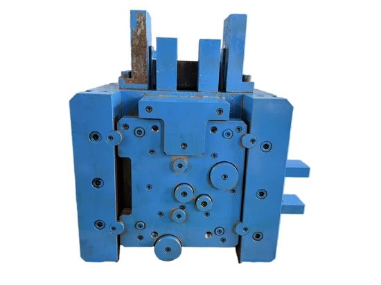 Customized/Designing Automotive/Medical/Electric Parts Injection Mold 