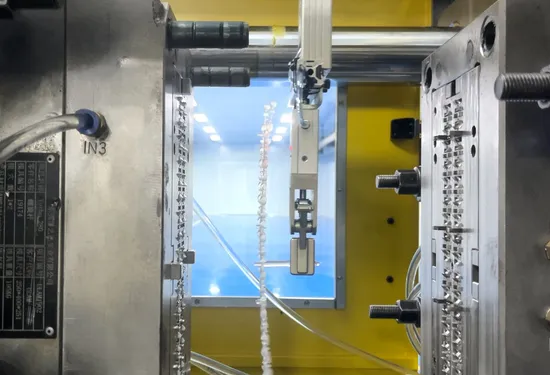 OEM ODM Factory Manufacturer Custom Plastic Medical ABS/PA/PP/PC Parts Injection Molding 