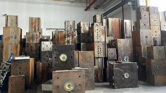 Custom Precision Electronic Machine Manufacturer Plastic Injection Mould 